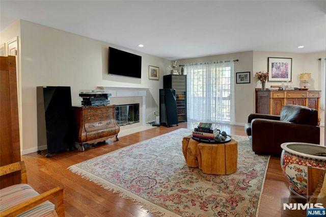 1 Parkside Terrace 1C, Woodland Park, NJ 07424