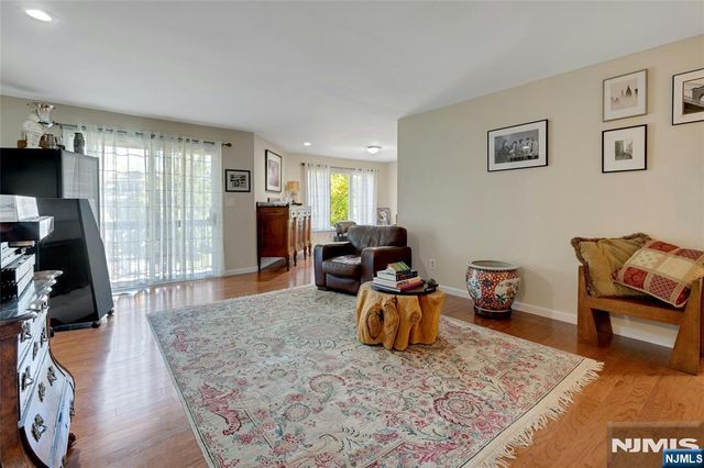 1 Parkside Terrace 1C, Woodland Park, NJ 07424