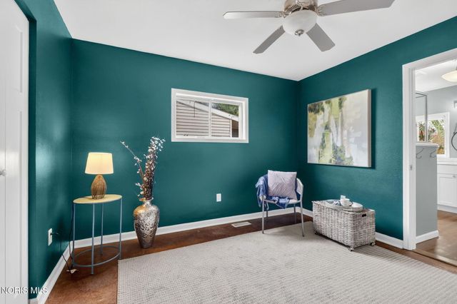 318 W South Boundary Street, Perrysburg, OH 43551