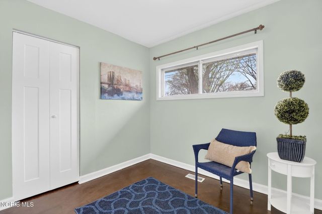 318 W South Boundary Street, Perrysburg, OH 43551