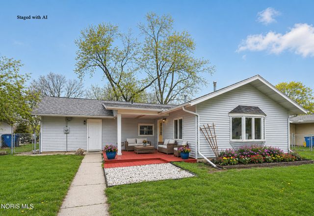 318 W South Boundary Street, Perrysburg, OH 43551