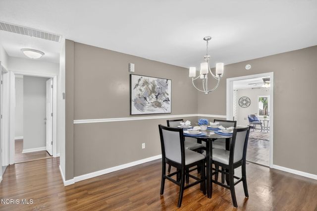 318 W South Boundary Street, Perrysburg, OH 43551