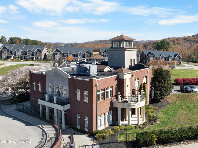 240 Broadberry Ave, Oak Ridge, TN 37830