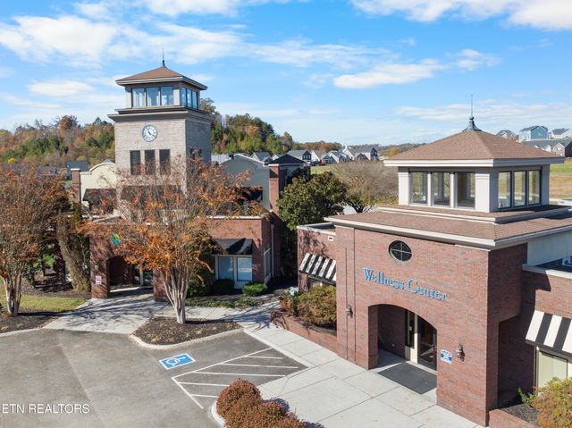 240 Broadberry Ave, Oak Ridge, TN 37830