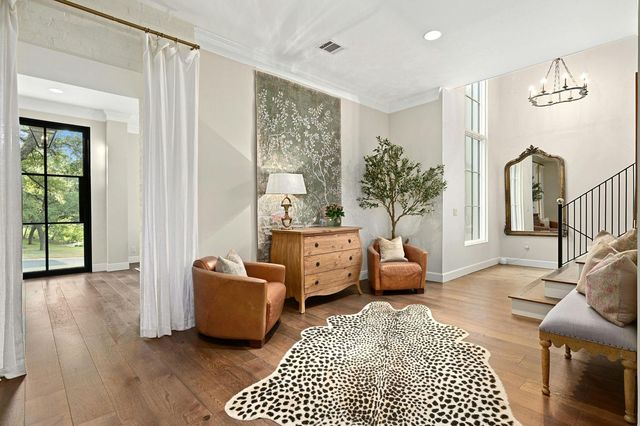 2801 Regents PARK, Austin, TX 78746