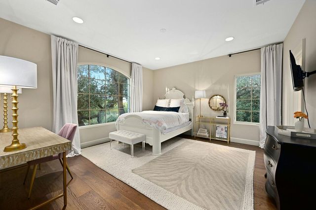 2801 Regents PARK, Austin, TX 78746