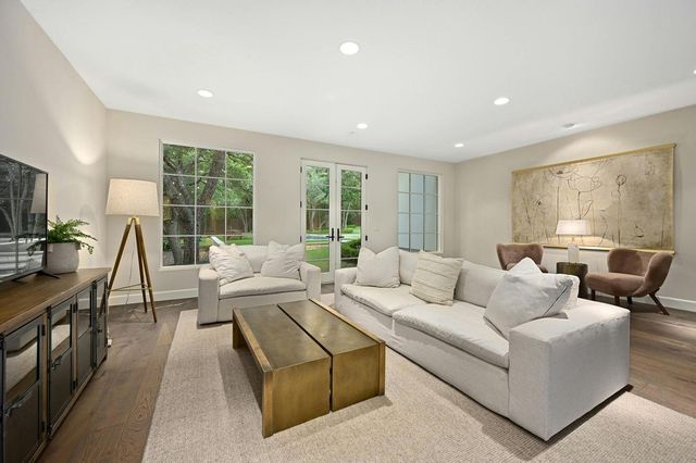 2801 Regents PARK, Austin, TX 78746