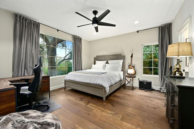 2801 Regents PARK, Austin, TX 78746