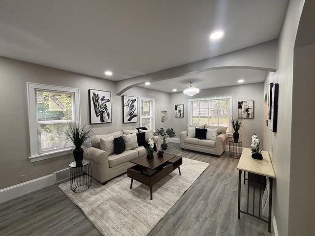 4265 N 39th STREET, Milwaukee, WI 53216