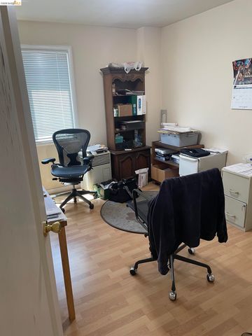 2509 Dwight Way, Berkeley, CA 94704