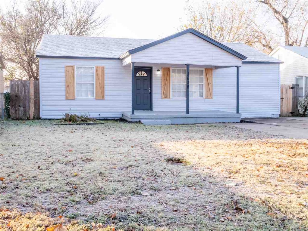 1610 NW Irwin, Lawton, OK 73501