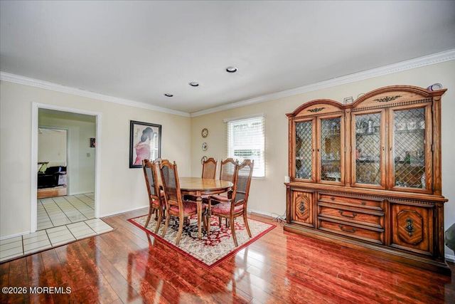 28 Morningside Drive, Old Bridge, NJ 08857