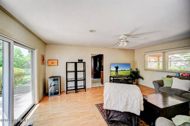 28 Morningside Drive, Old Bridge, NJ 08857