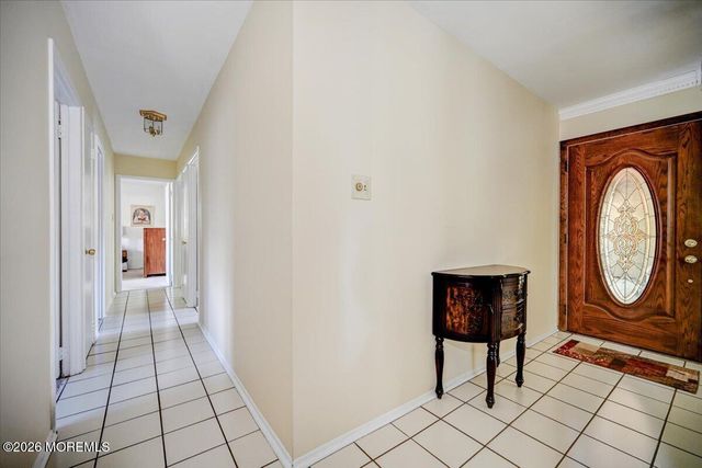 28 Morningside Drive, Old Bridge, NJ 08857