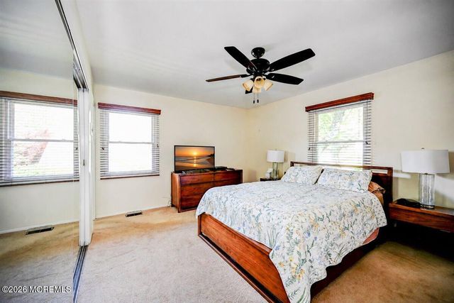 28 Morningside Drive, Old Bridge, NJ 08857