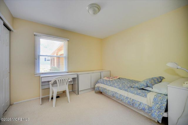 28 Morningside Drive, Old Bridge, NJ 08857