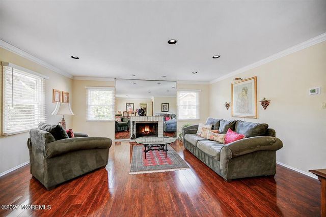 28 Morningside Drive, Old Bridge, NJ 08857