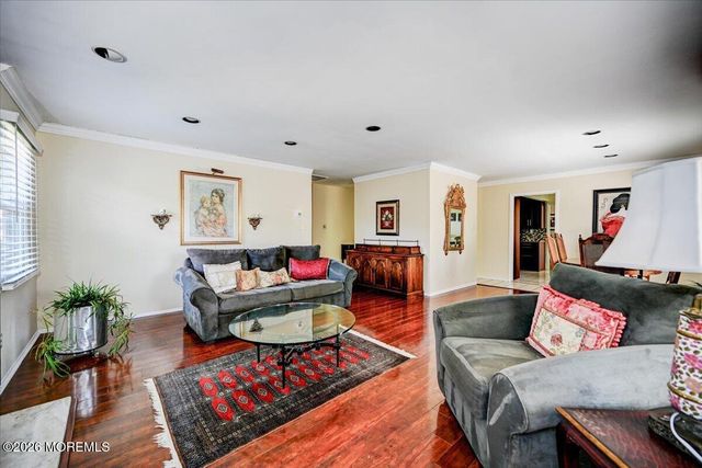 28 Morningside Drive, Old Bridge, NJ 08857