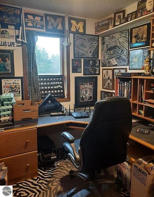 Image 11 of property listing at 5085 W Redstone Road, St Louis, MI 48880