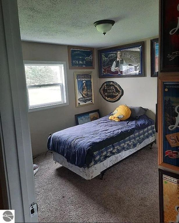 Image 16 of property listing at 5085 W Redstone Road, St Louis, MI 48880