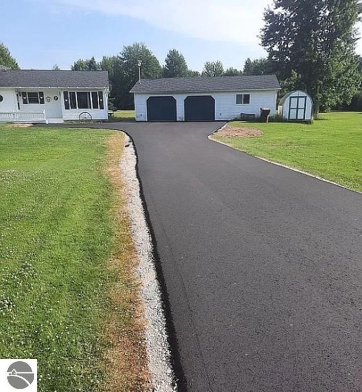 Image 23 of property listing at 5085 W Redstone Road, St Louis, MI 48880