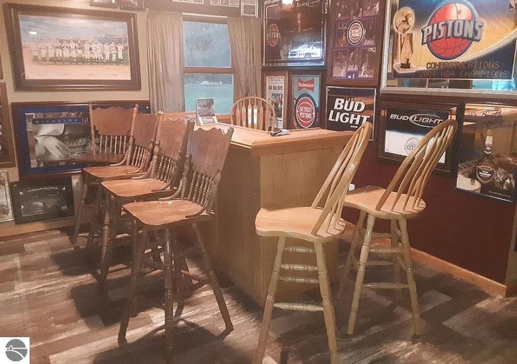 Image 8 of property listing at 5085 W Redstone Road, St Louis, MI 48880