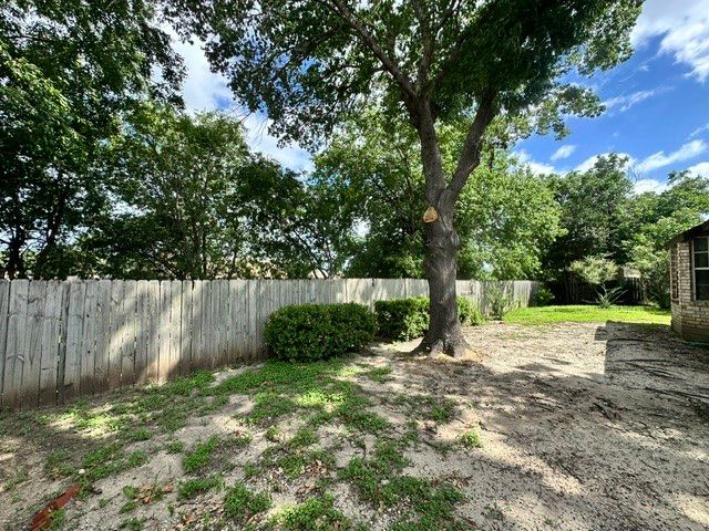 10212 Little Fox Court, Fort Worth, TX 76108