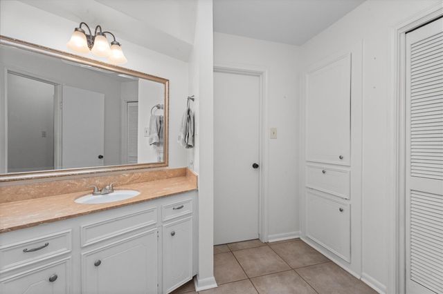 13327 E Cypress Forest Drive, Houston, TX 77070