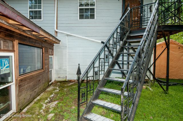 357 Ridgeway Ave, Louisville, KY 40207