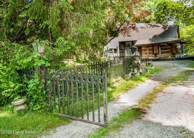 357 Ridgeway Ave, Louisville, KY 40207