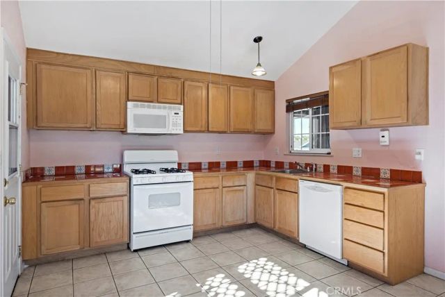 3447 Windsong Street, Corona, CA 92879