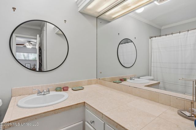 1527 Kimwood Circle, Jackson, MS 39211