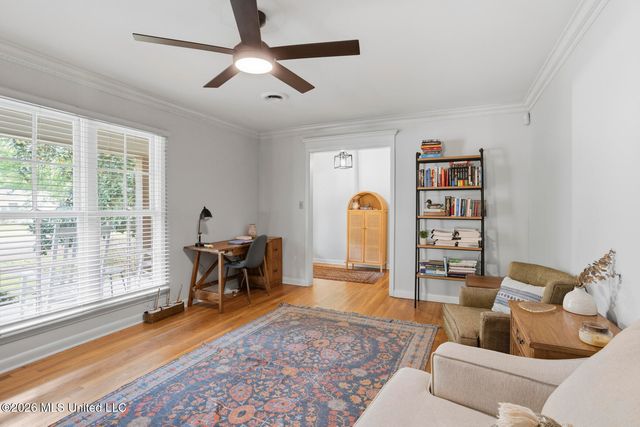 1527 Kimwood Circle, Jackson, MS 39211