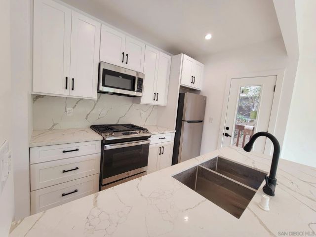 2434-2438 Broadway St., San Diego, CA 92102