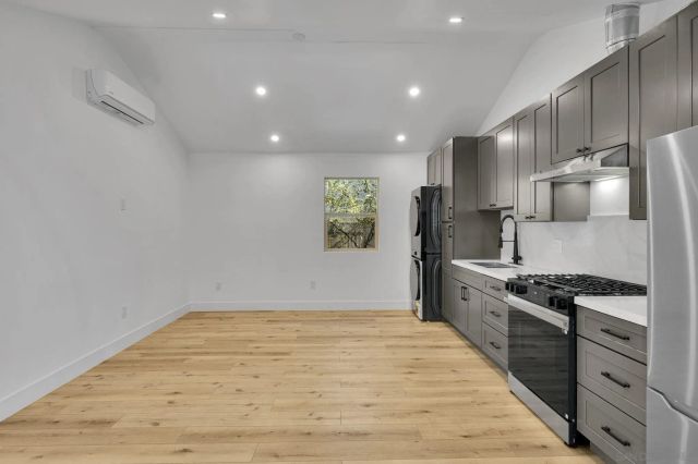 2434-2438 Broadway St., San Diego, CA 92102