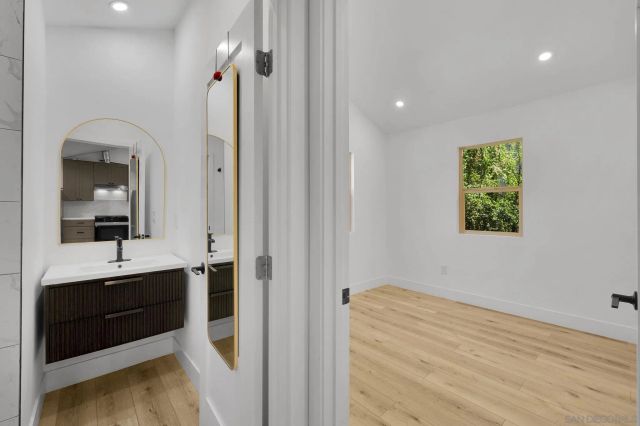 2434-2438 Broadway St., San Diego, CA 92102