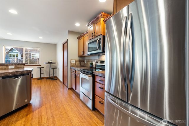 5983 Honeycutt Court, Ferndale, WA 98248