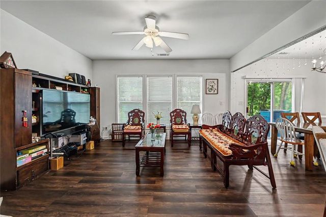 1357 Upshur Place NE, Buford, GA 30519