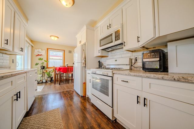 4530 Colorado Avenue N, Crystal, MN 55422