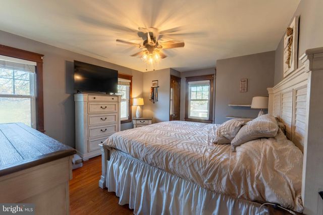16 MAIN ST, Felton, PA 17322