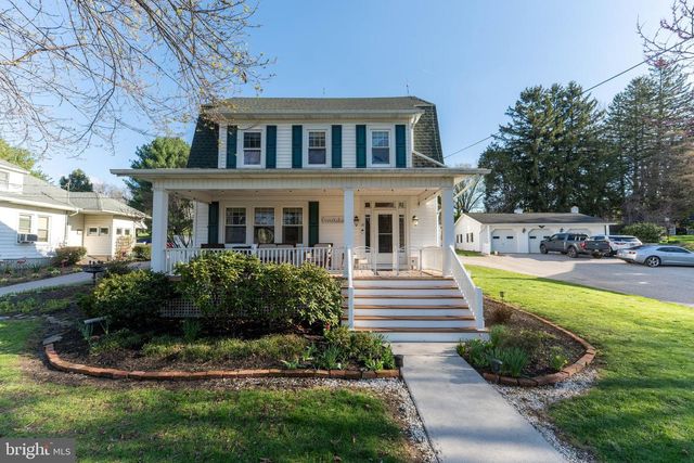 16 MAIN ST, Felton, PA 17322