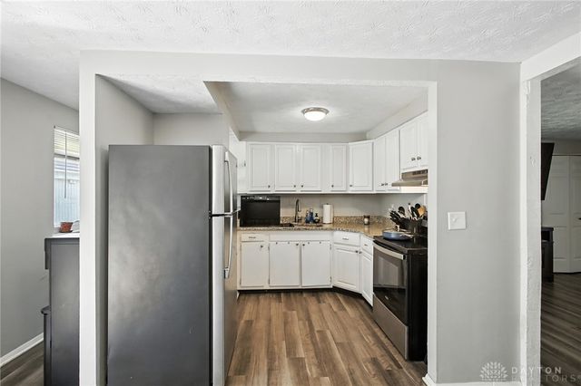 6850 Hubbard Drive, Huber Heights, OH 45424