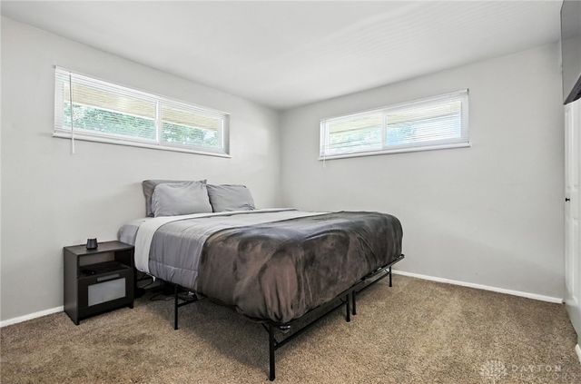 6850 Hubbard Drive, Huber Heights, OH 45424