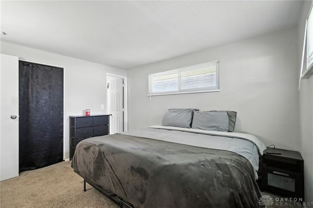 6850 Hubbard Drive, Huber Heights, OH 45424