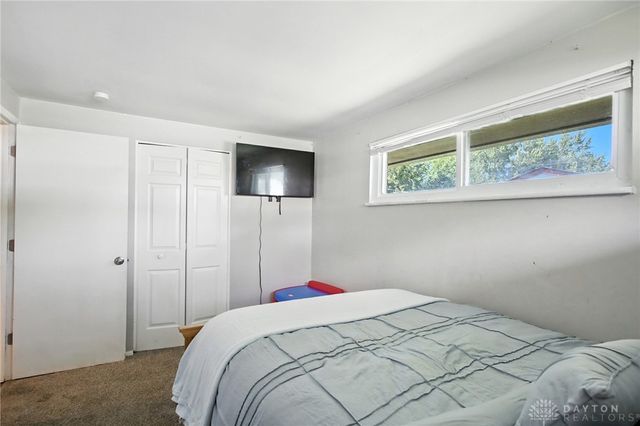6850 Hubbard Drive, Huber Heights, OH 45424