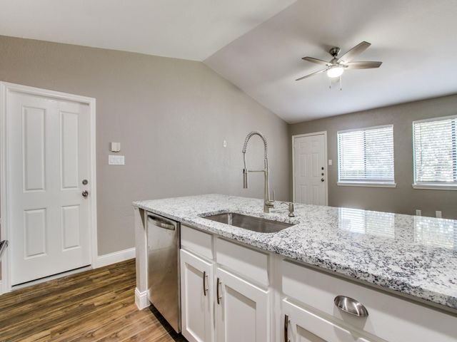 1419 Willow Run Drive, Duncanville, TX 75137