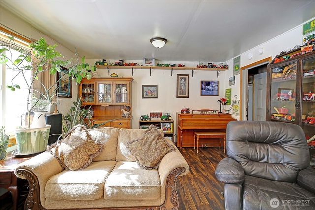 39729 State Route 530 NE, Arlington, WA 98223