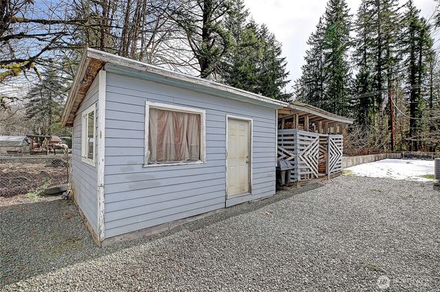 39729 State Route 530 NE, Arlington, WA 98223