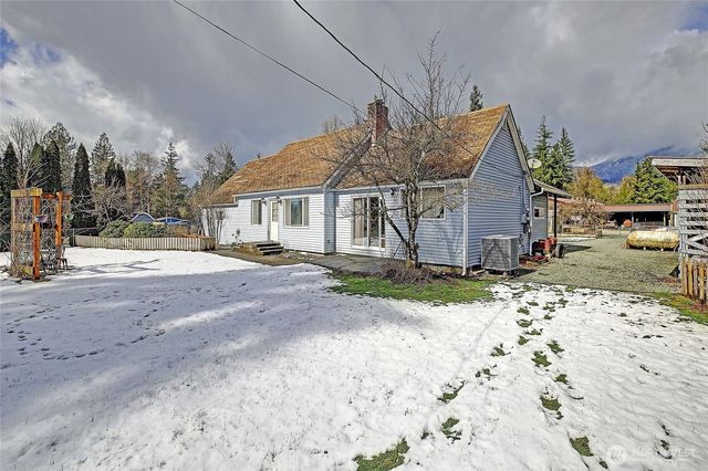 39729 State Route 530 NE, Arlington, WA 98223