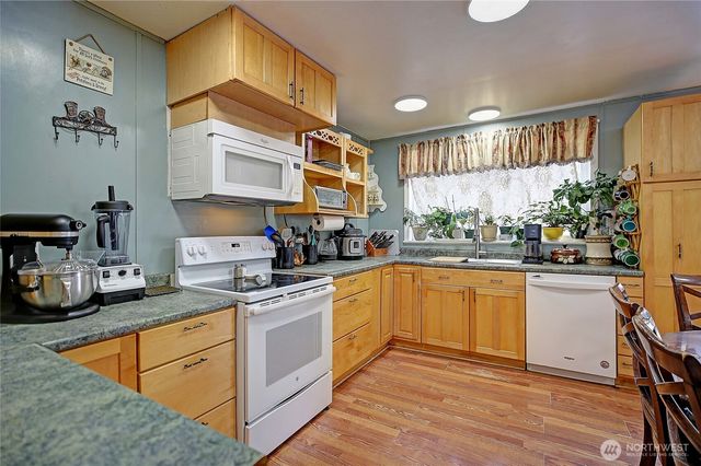 39729 State Route 530 NE, Arlington, WA 98223